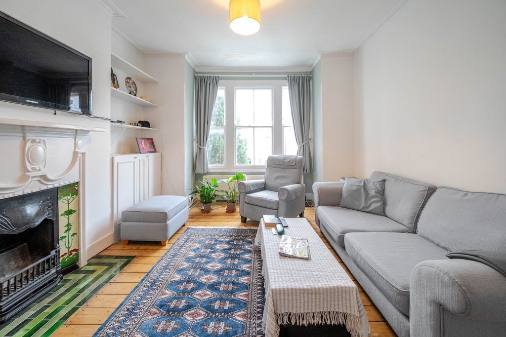 Property photo 2 of 12 1380334-4-690De80...