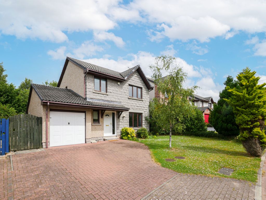 Property photo 1 of 19 Front