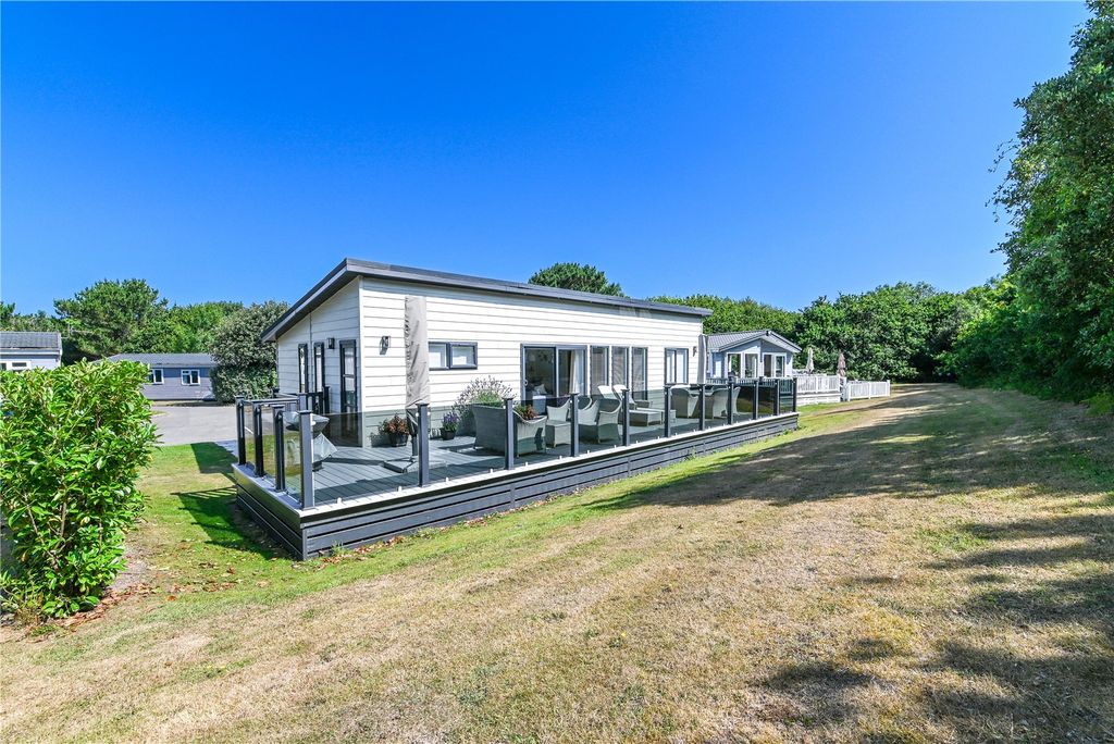 Property photo 1 of 18 Picture No. 03
