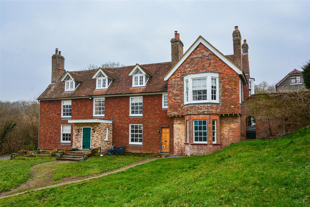 Property photo 1 of 17