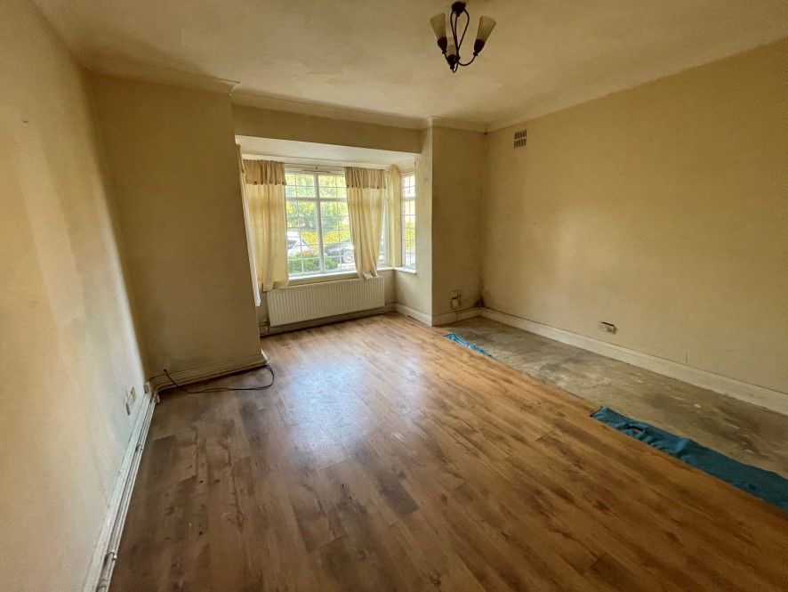 Property photo 3 of 9