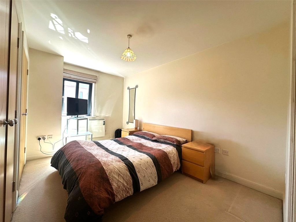 Property photo 3 of 7 Picture No. 06