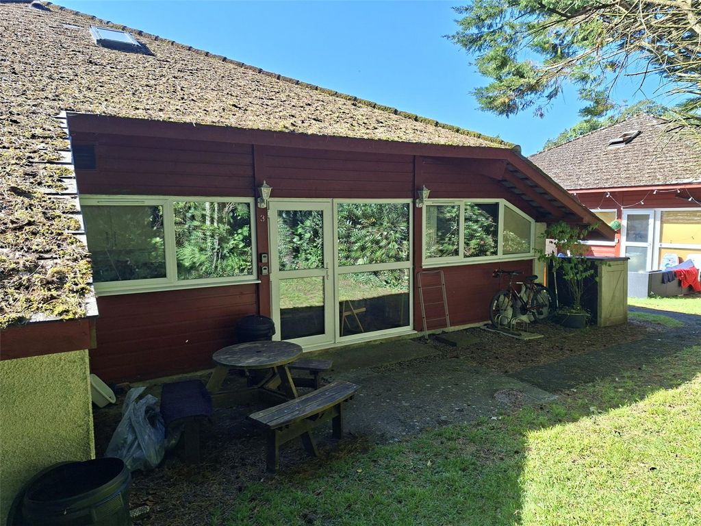 Property photo 1 of 8 Picture No. 09