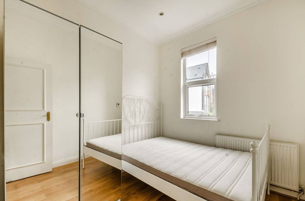 Property photo 1 of 6