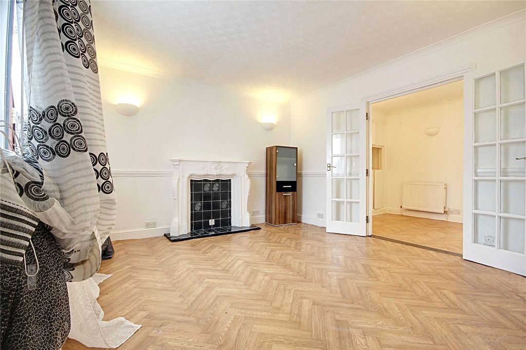 Property photo 3 of 13 Picture No. 06