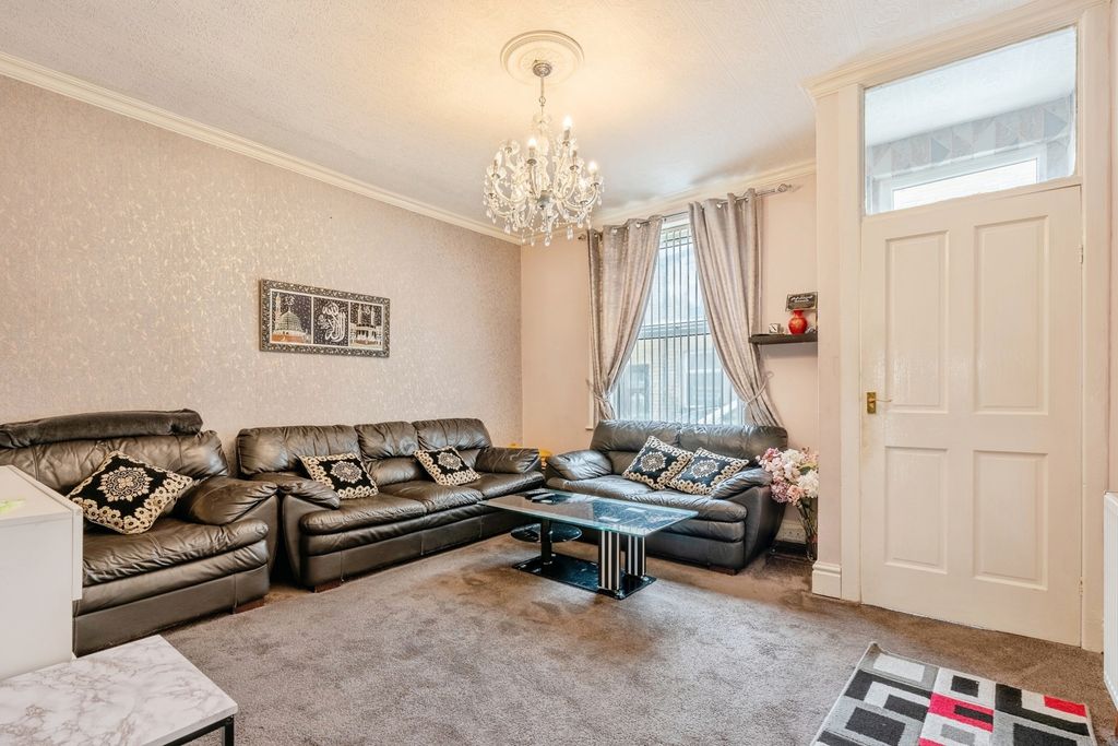 Property photo 2 of 13 Photo