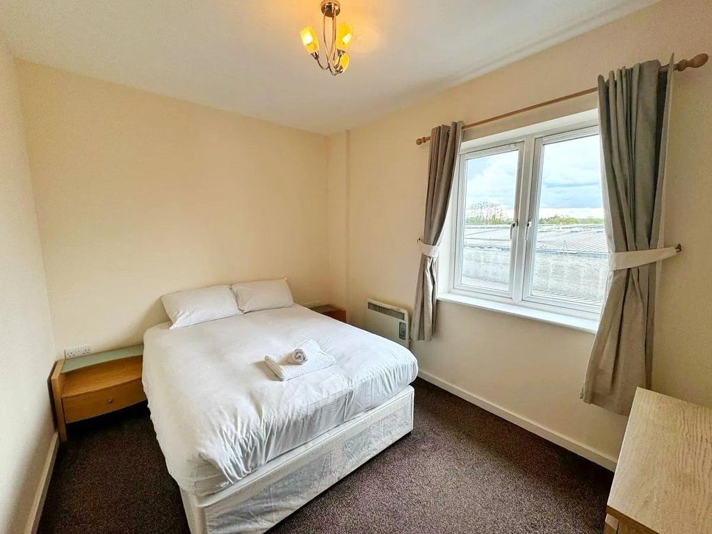 Property photo 2 of 5