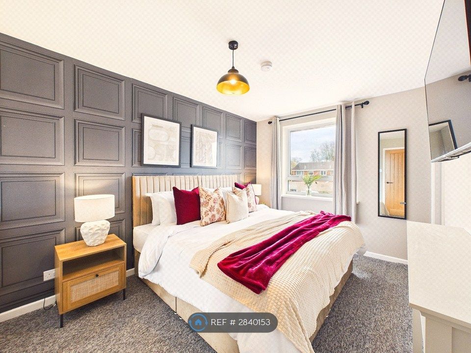 Property photo 1 of 35