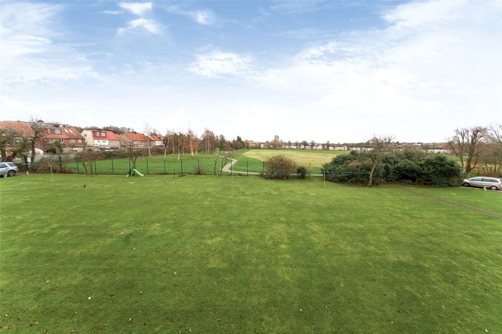 Property photo 3 of 7 Picture No. 07