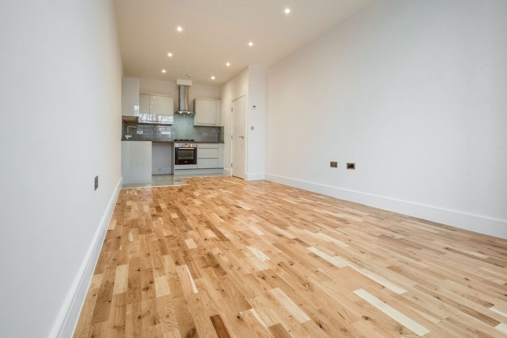 Property photo 3 of 10 Kitchen Lounge.Jpg