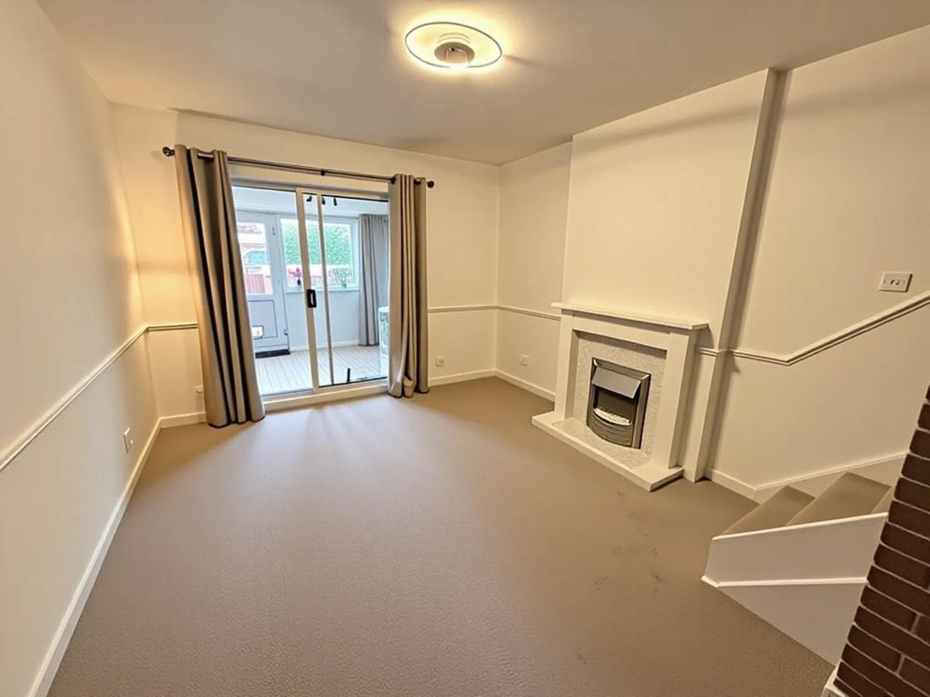 Property photo 3 of 13 Gallery