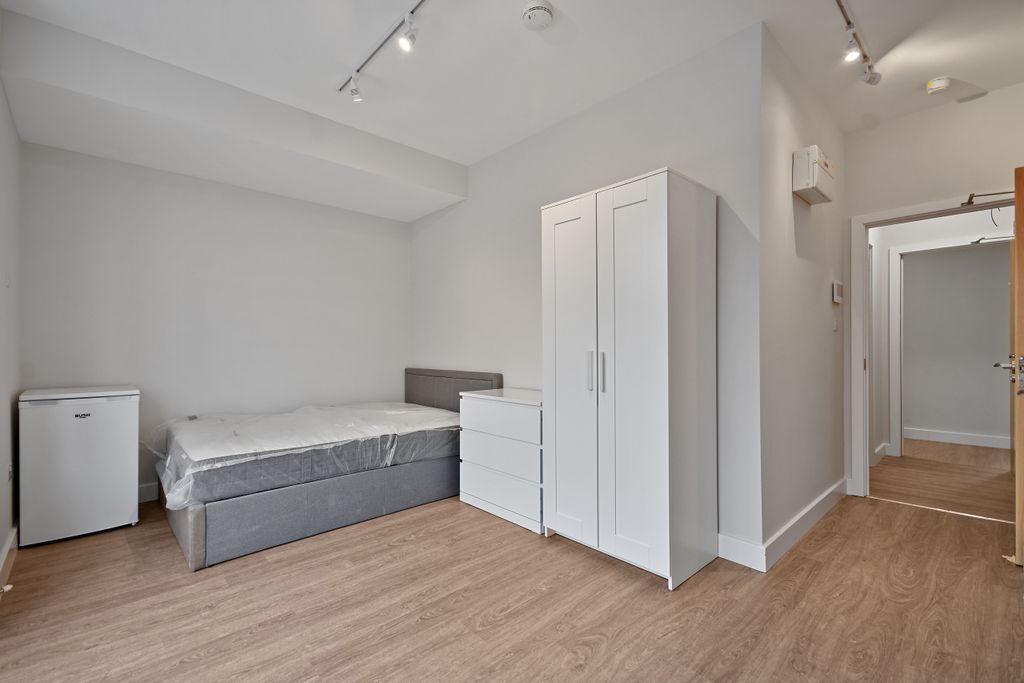Property photo 2 of 4 Cs - 341A Station Road - Flat 3 Angle3 (1).Jpg