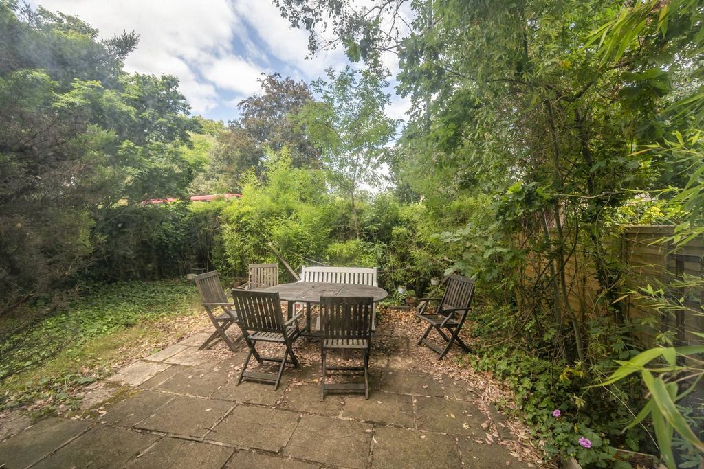 Property photo 3 of 8
