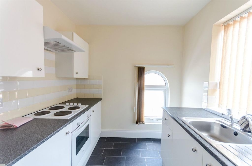 Property photo 1 of 8 1