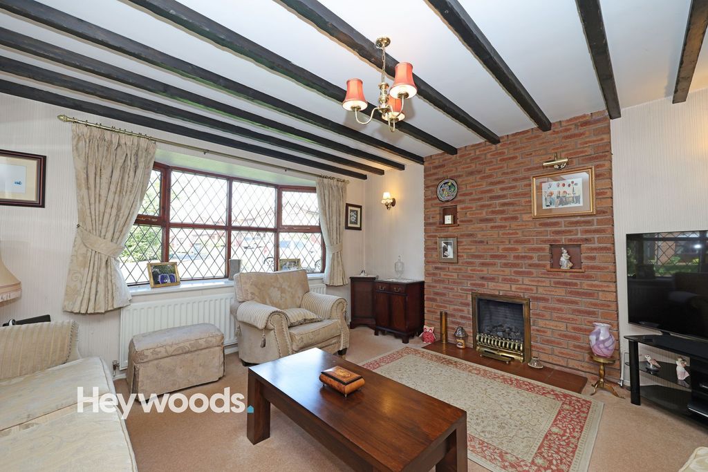Property photo 3 of 34
