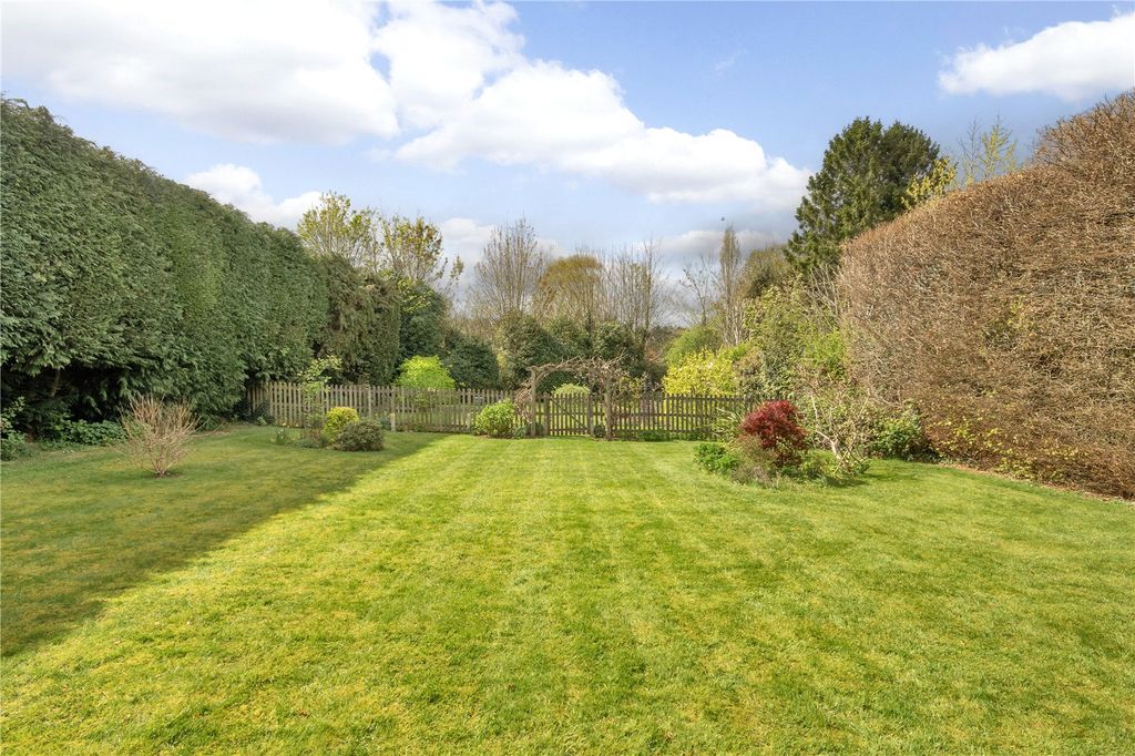 Property photo 3 of 15 Garden