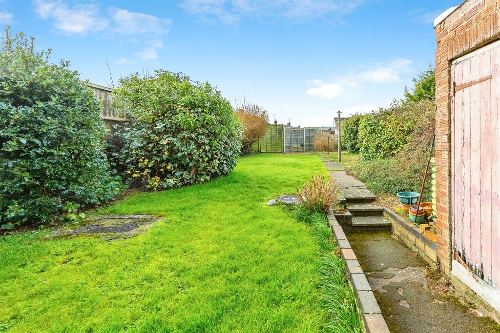 Property photo 2 of 11