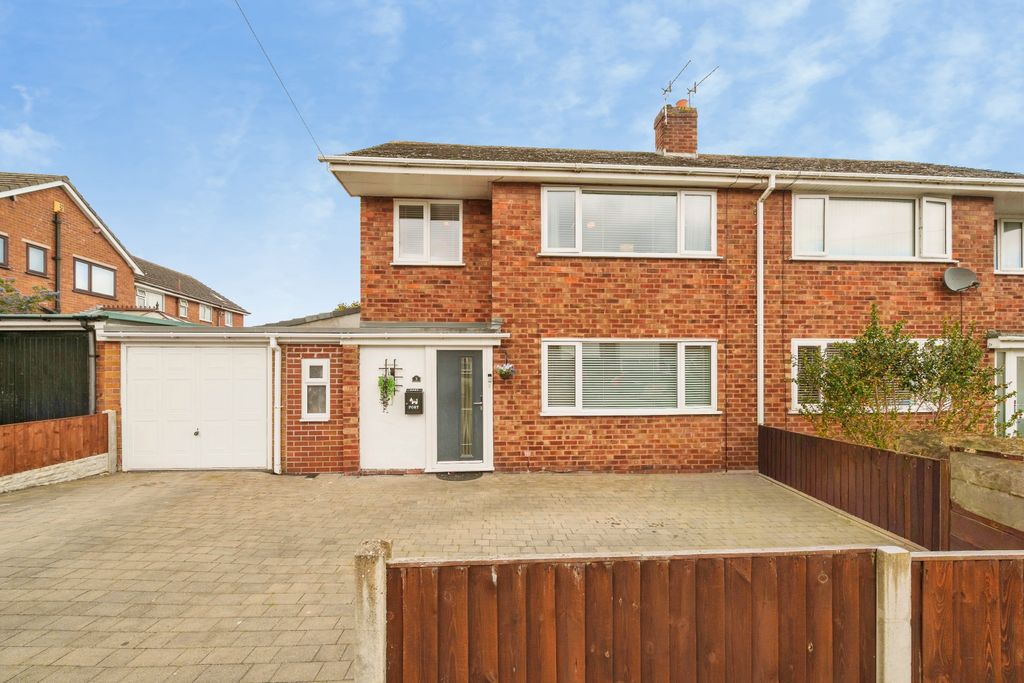 Property photo 1 of 15