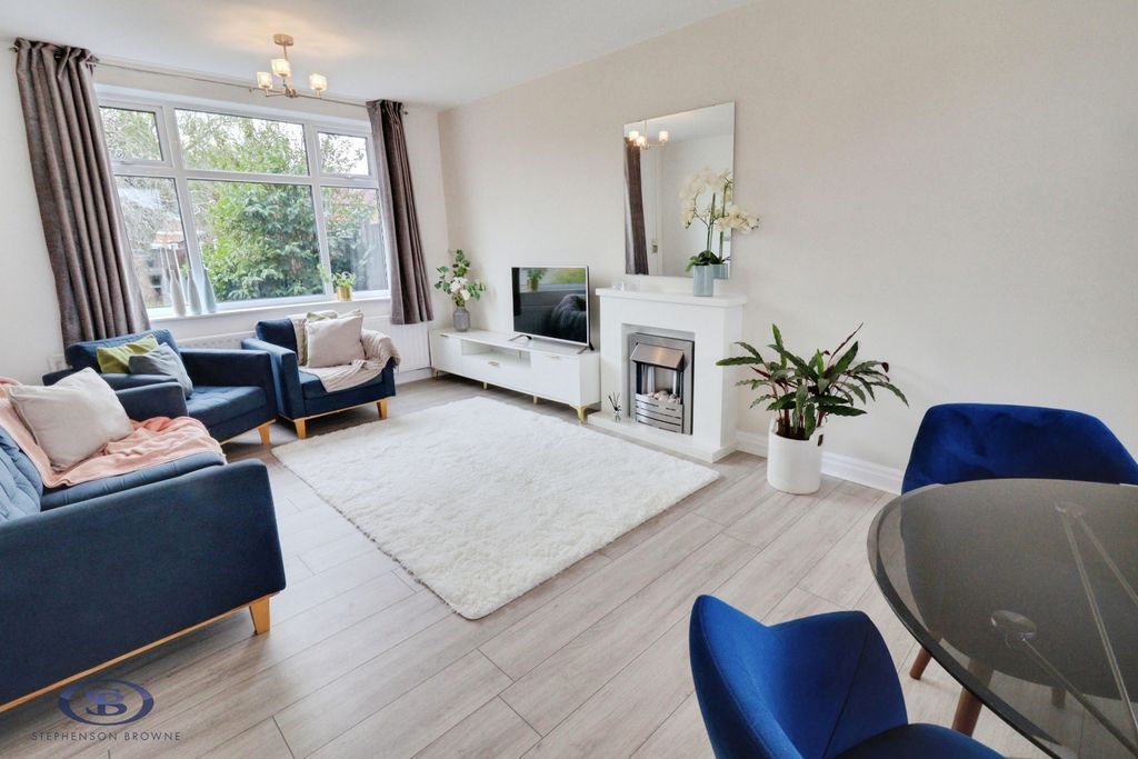 Property photo 2 of 29 Pbox-Img.Jpg