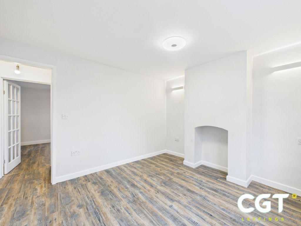 Property photo 1 of 7 Daventry