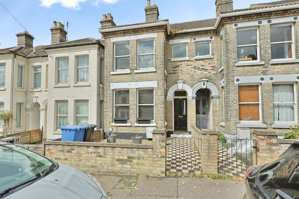 Property photo 1 of 18