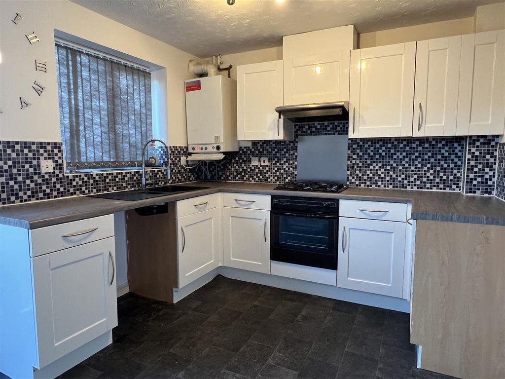 Property photo 3 of 12 Image00023.Jpeg