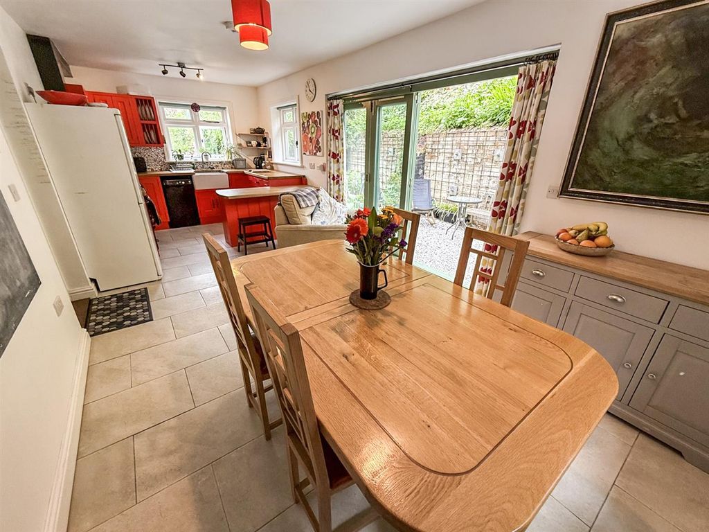 Property photo 2 of 29 Kitchen/Dining Room