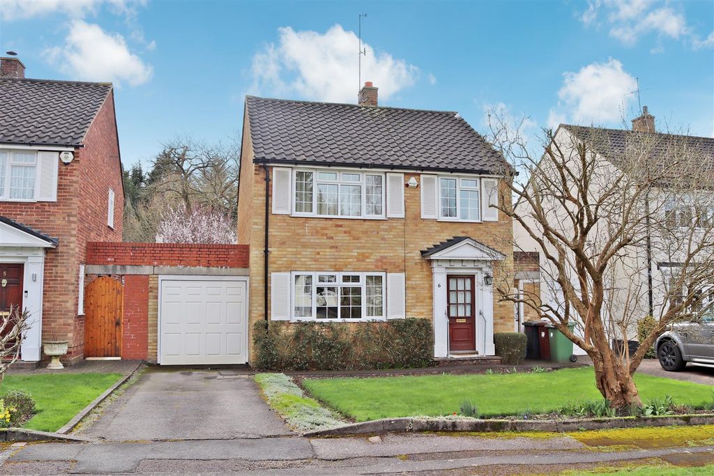 Property photo 1 of 14 Kc Front N.Jpg