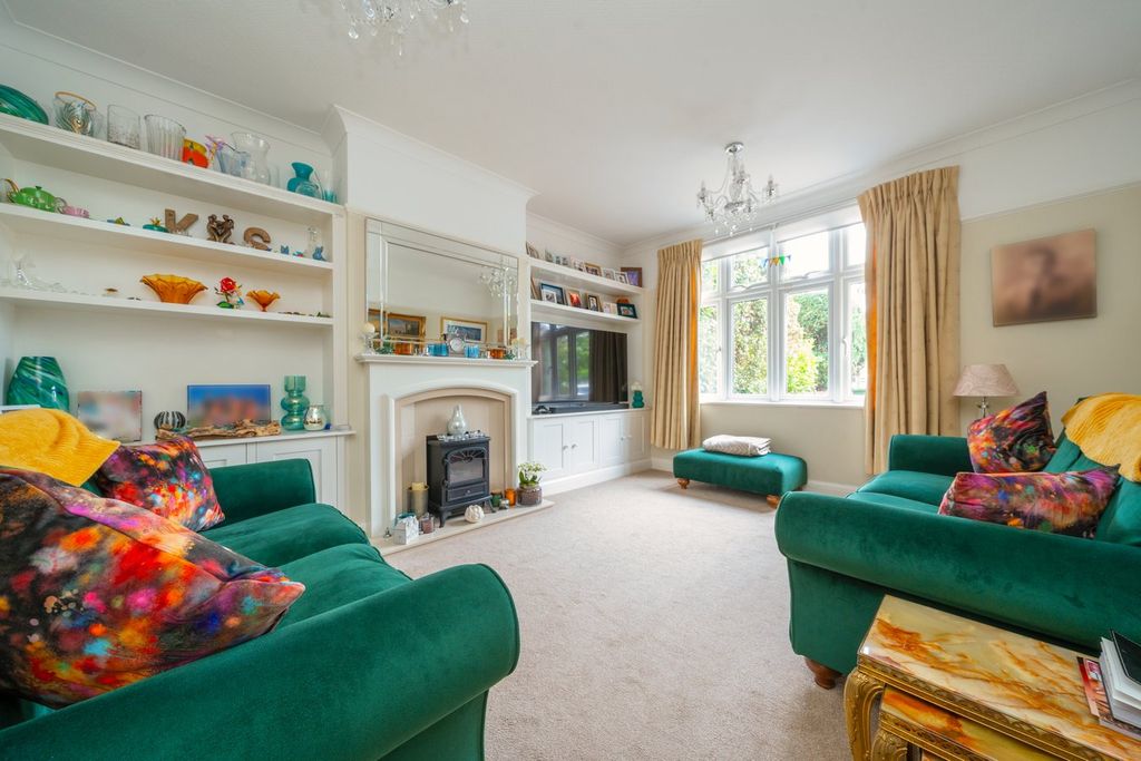 Property photo 2 of 15