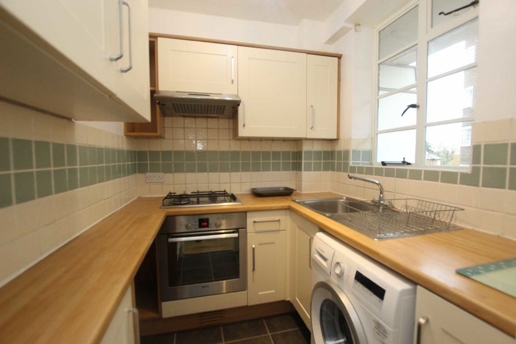 Property photo 2 of 5