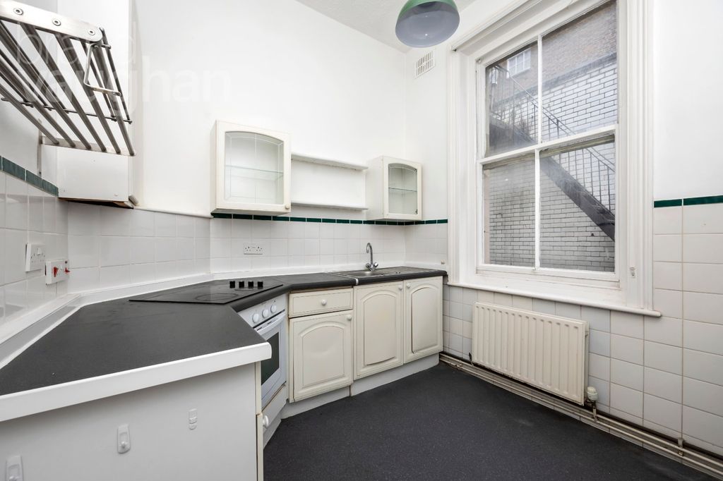 Property photo 3 of 19 Picture No. 50