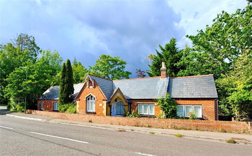 Property photo 1 of 11