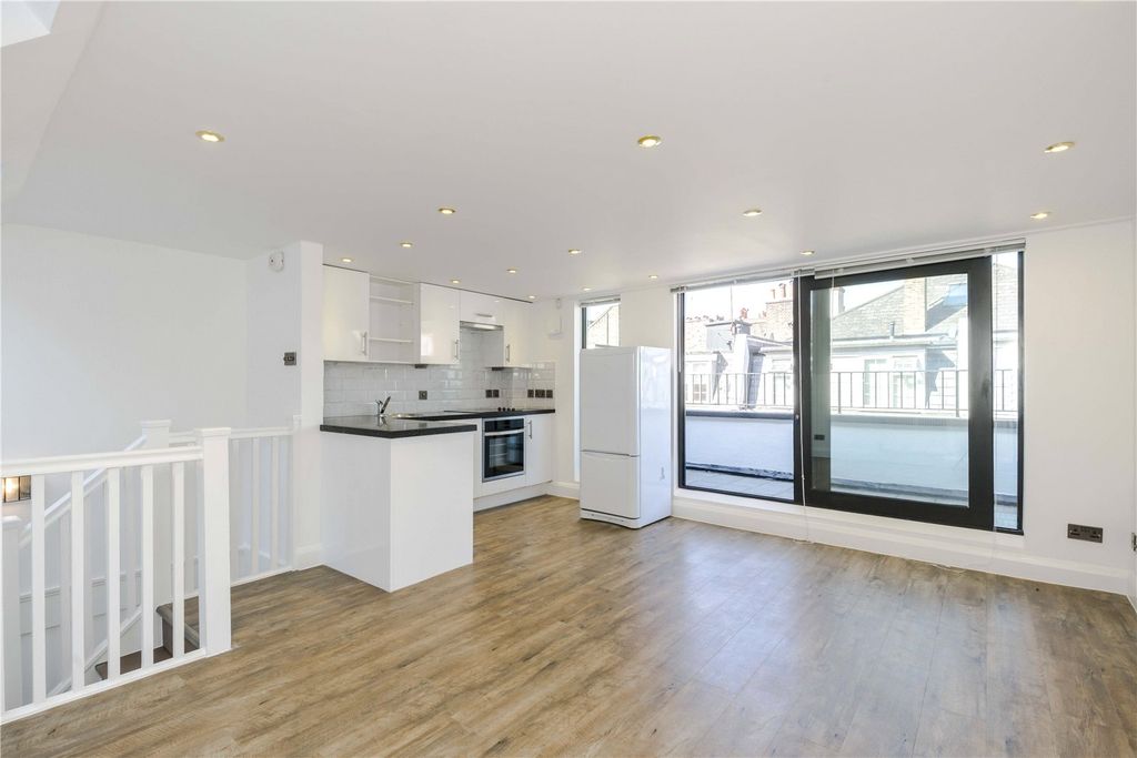 Property photo 1 of 6