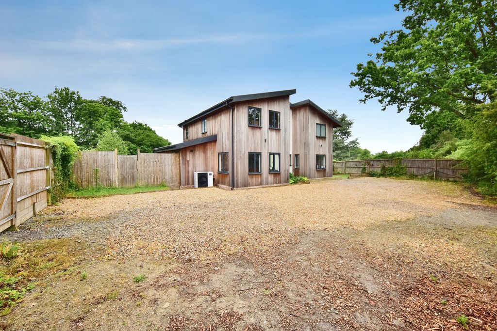 Property photo 1 of 20 Fbb_6150