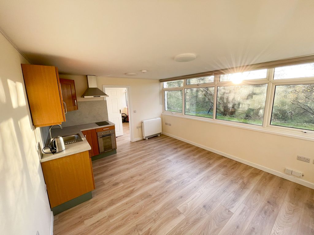 Property photo 3 of 11 No10 Ex2 5Ar-4