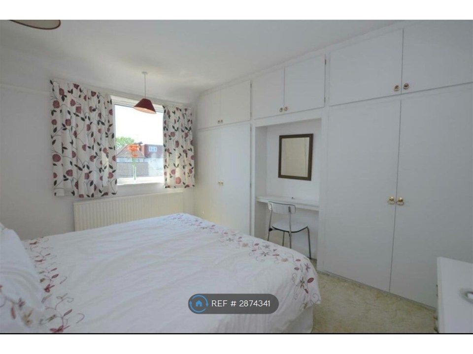 Property photo 3 of 9 Master Bedroom 2