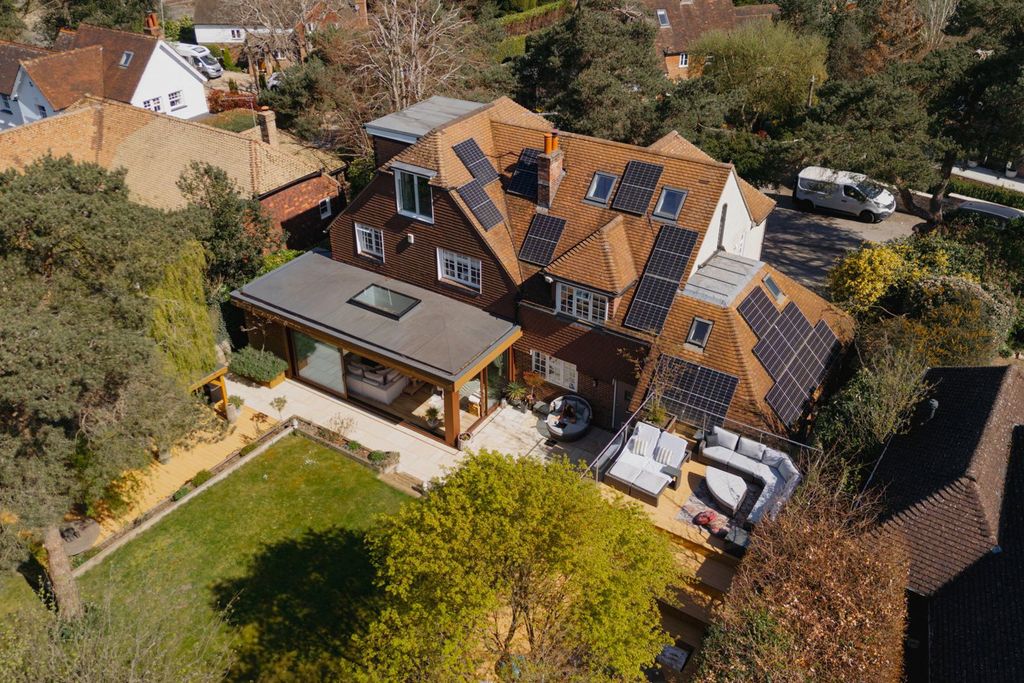 Property photo 2 of 30