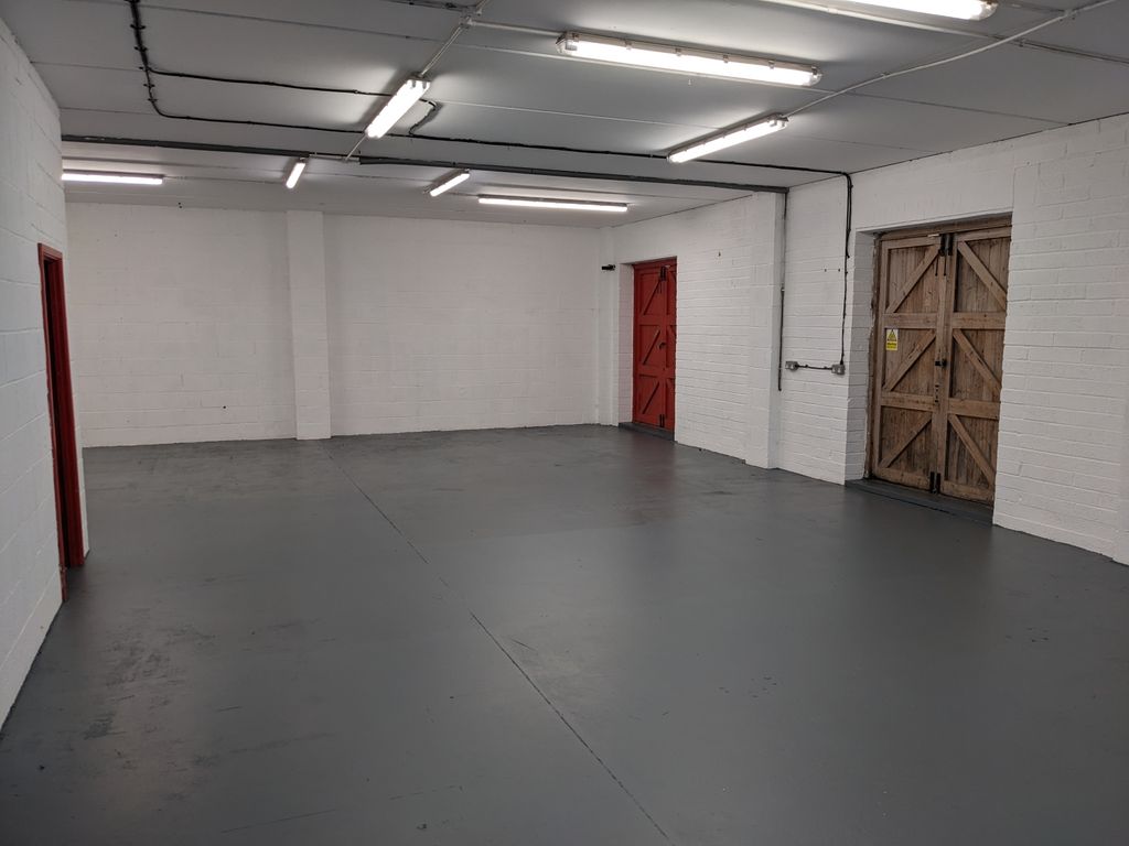 Property photo 3 of 8 Pxl_20251107_100018568