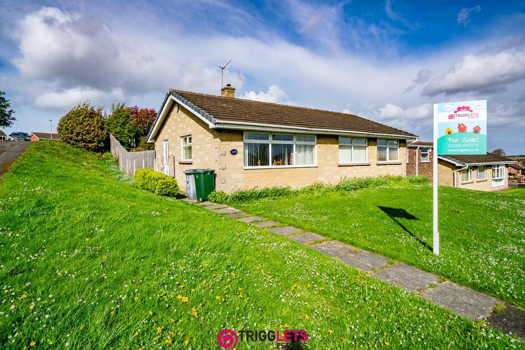 Property photo 1 of 23