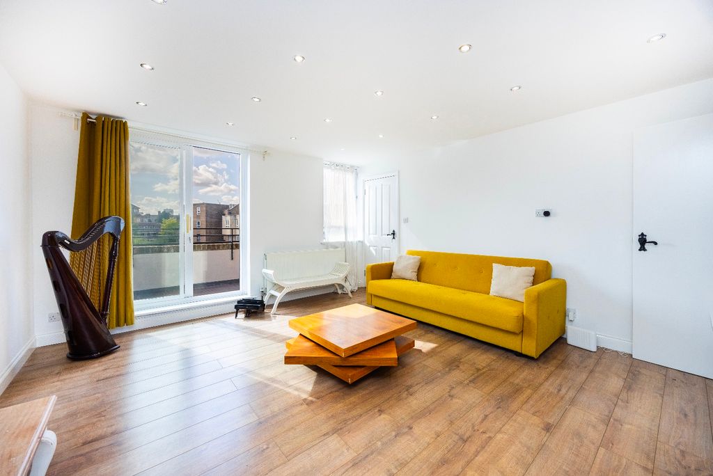 Property photo 3 of 30