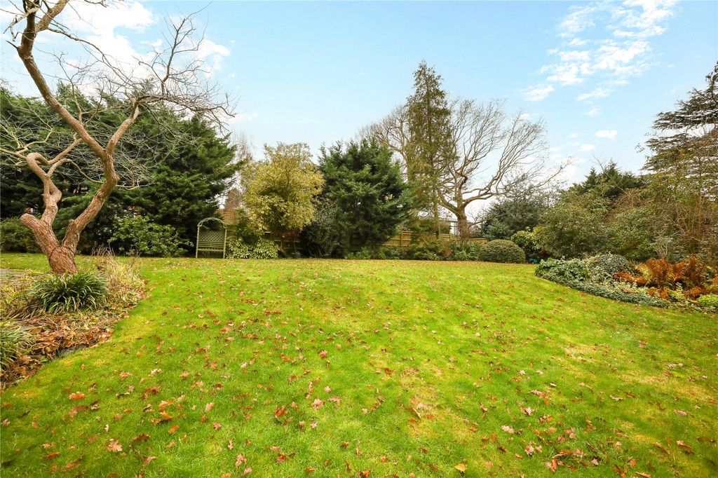 Property photo 3 of 29 Picture No. 25