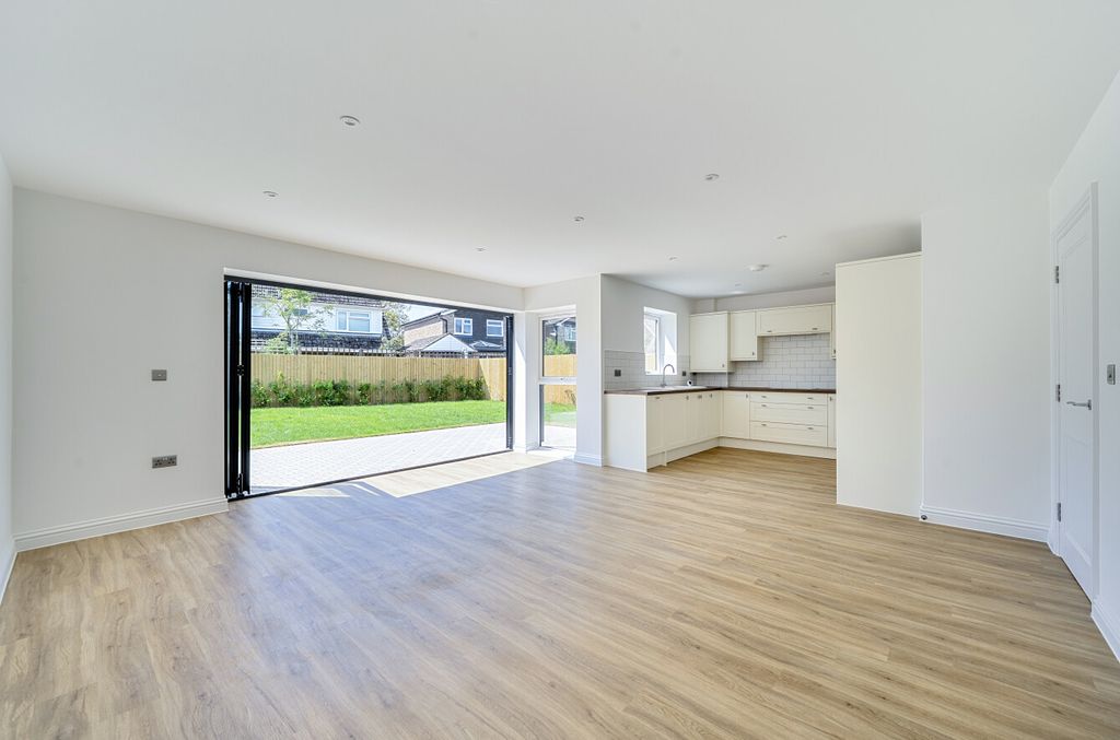 Property photo 2 of 15 1458012-23-6A0310...
