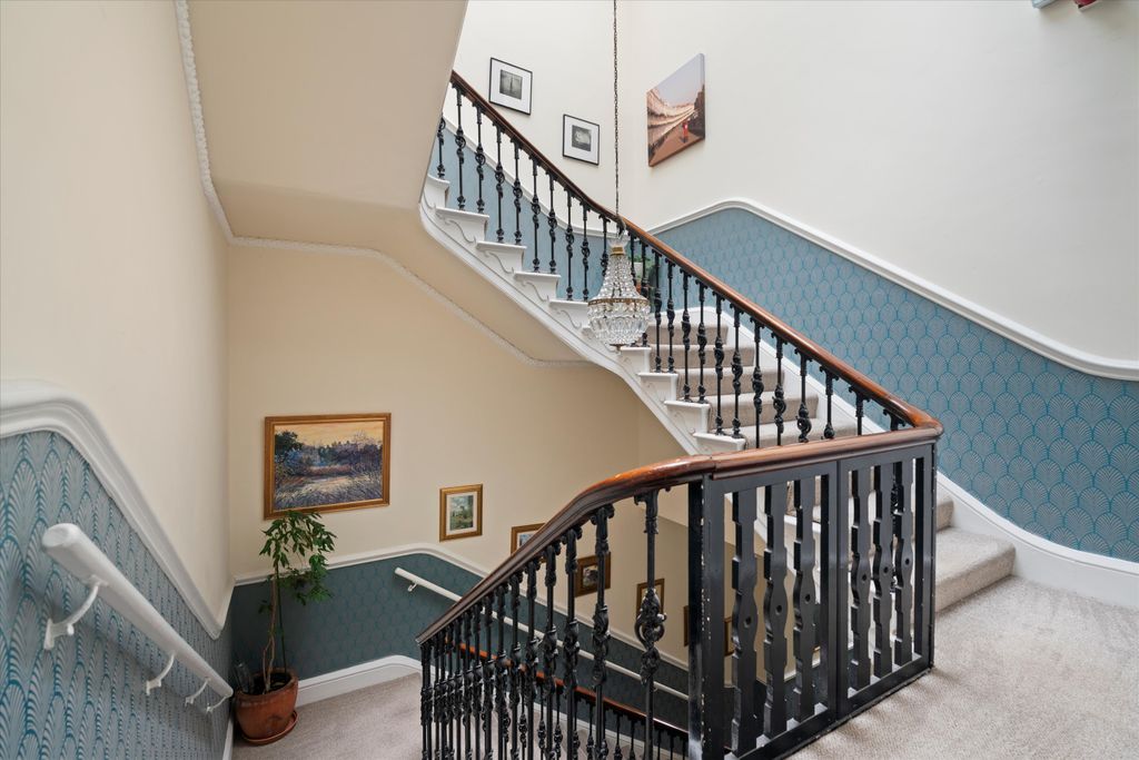 Additional image 15 of 4 bed flat for salePembroke Road, Clifton, Bristol BS8