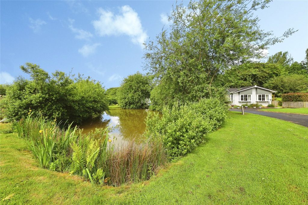 Property photo 2 of 25 Picture No. 26