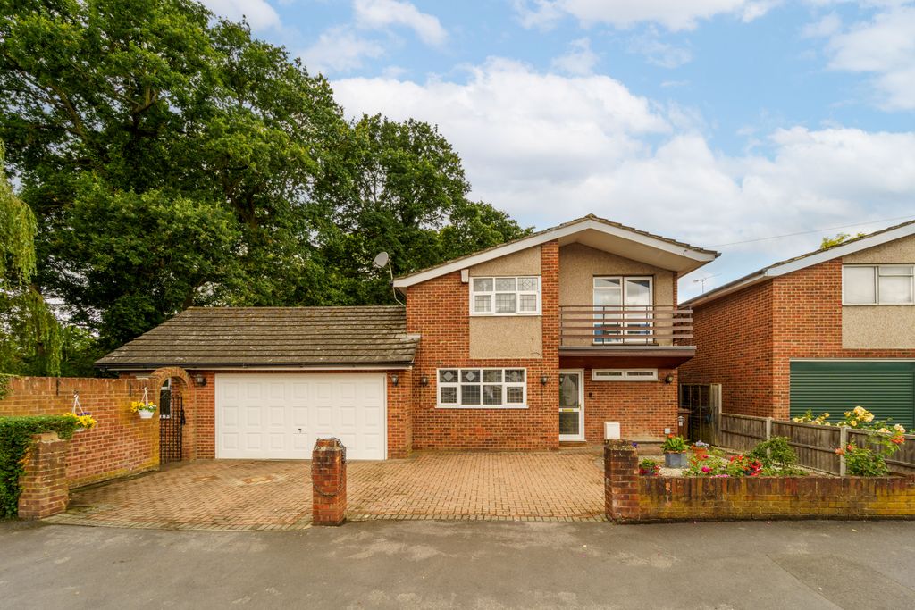 Property photo 1 of 19