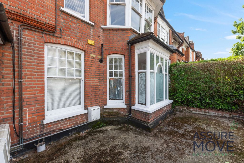Property photo 2 of 12