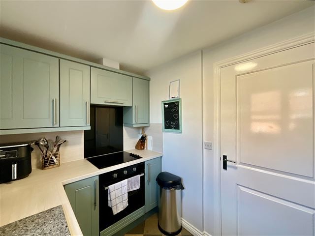 Property photo 3 of 13 Kitchen