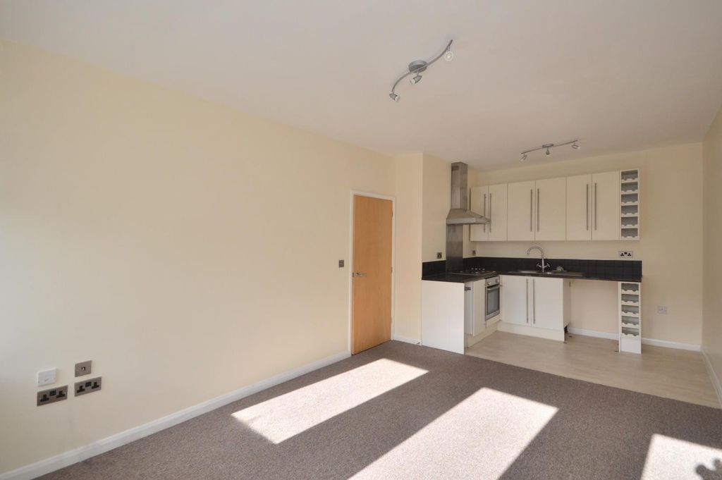 Property photo 1 of 5 Open Plan Kitchen/Living Room