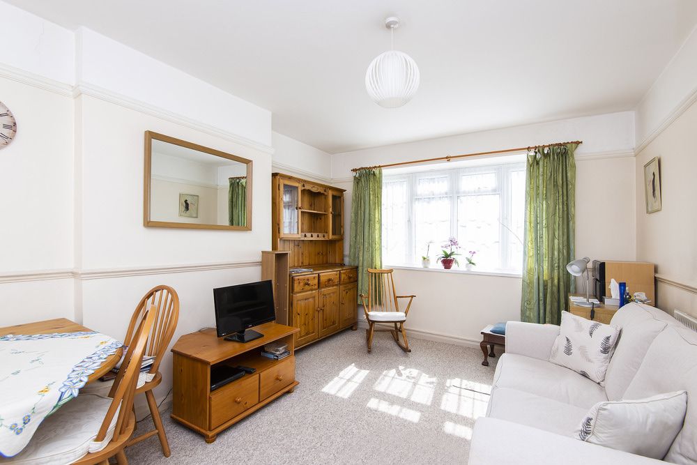 Property photo 2 of 7