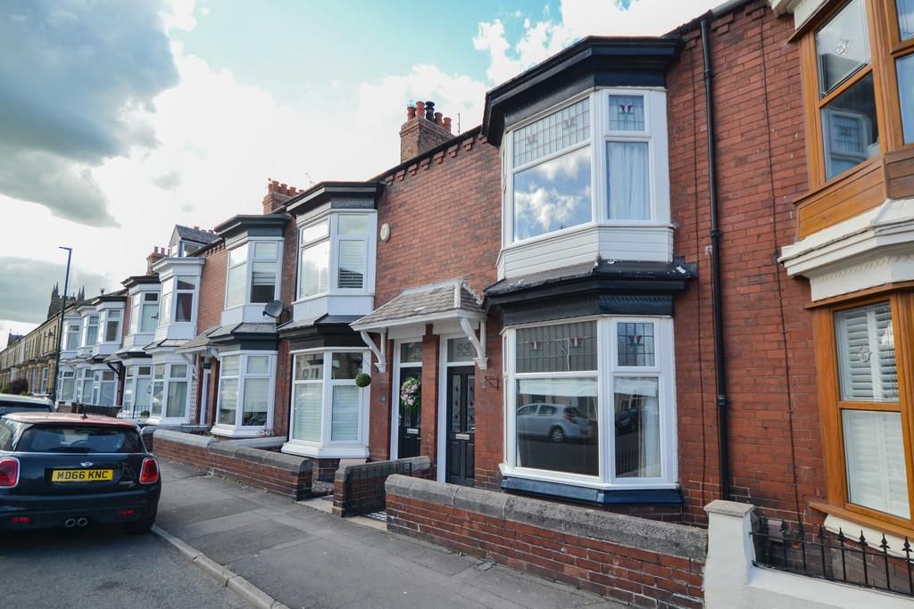 Property photo 1 of 17